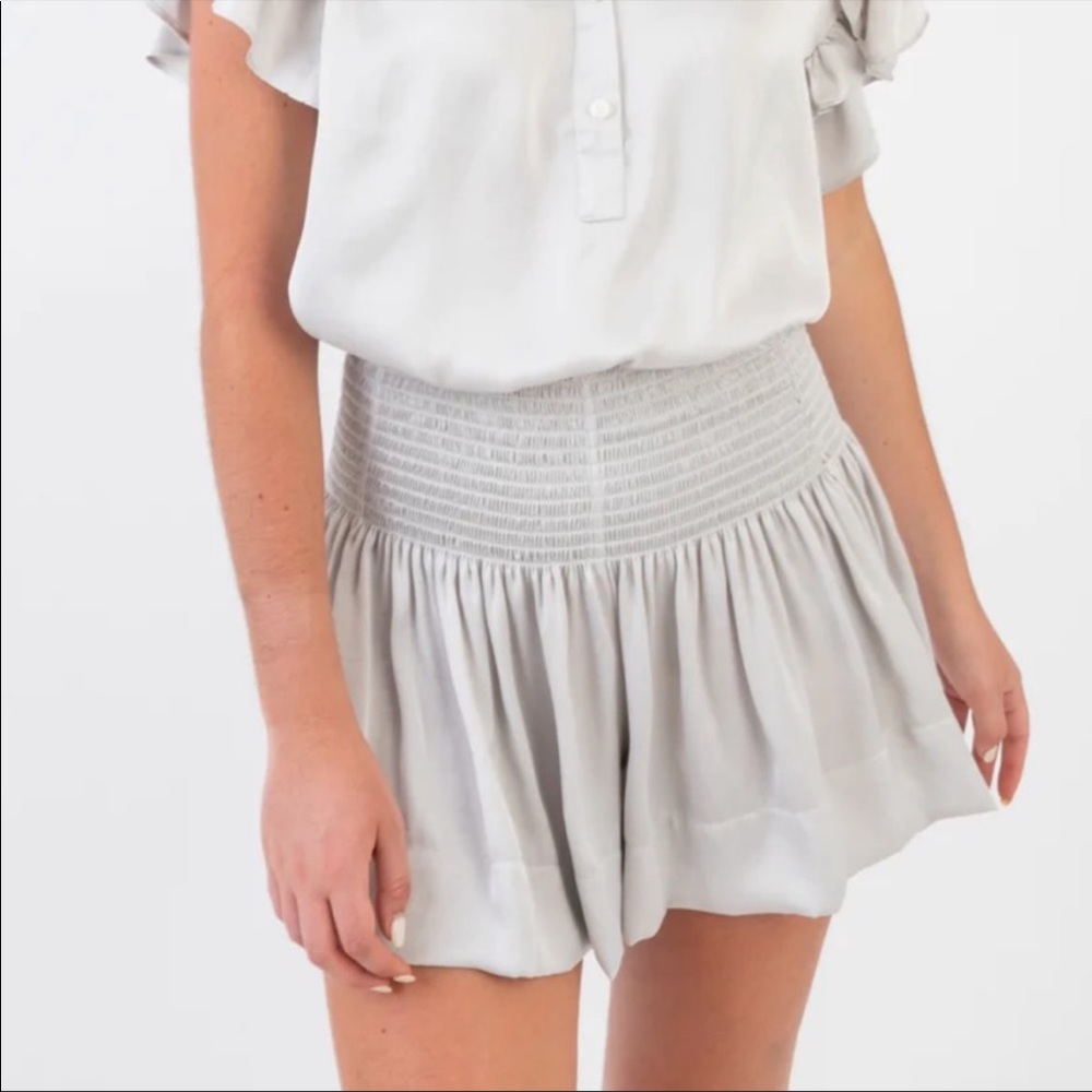 Elegant Gray Women's Shorts